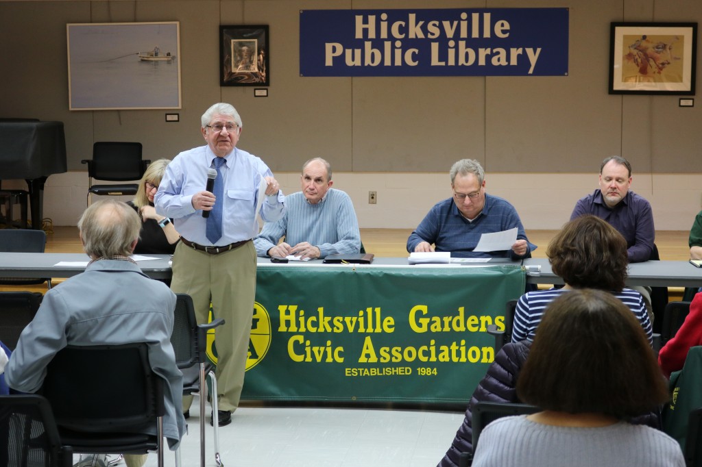 Hicksville Water District Commissioners are no stranger to engaging with our community! Commissioner Nicholas Brigandi fields questions and speaks about ongoing projects at a meeting of the Hicksville Gardens Civic Association. 